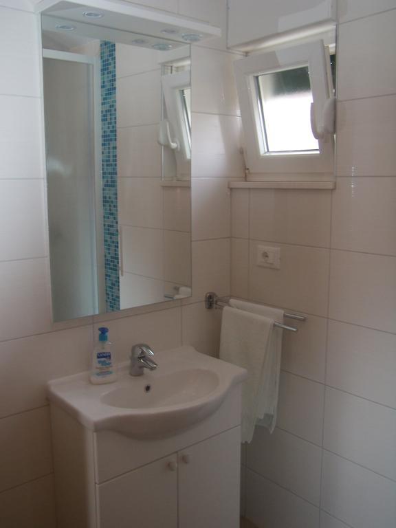 Stari Dvori Apartment Trogir Phòng bức ảnh