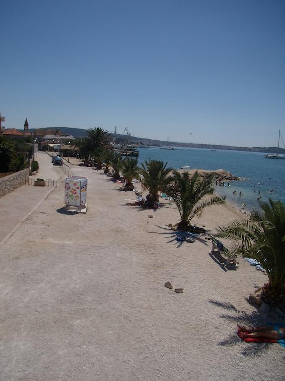 Stari Dvori Apartment Trogir Phòng bức ảnh